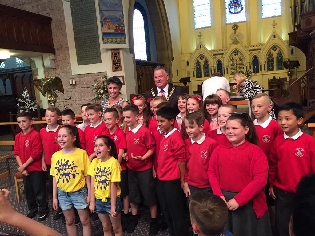 Bidstonavenue's tweet photo. The Mayor &amp; Mayoress of @WirralCouncil with our children at the Wirral Civic Award. Congratulations to our children. http://t.co/03msn0jZUM