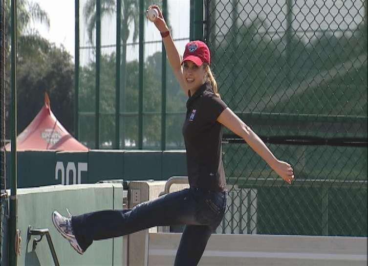 SonniAbatta's tweet photo. #TBT to that time I was throwin' 'em down the middle @DisneySports with the @Braves! #baseball #checkoutthatform http://t.co/PDEBmcufHu