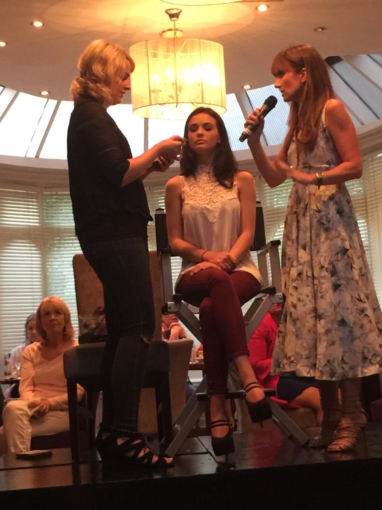 The talented <a href="/KearySarah/">Sarah Keary</a> shares her secrets for an instant face lift -amazing <a href="/lorrainekeane/">Lorraine Keane</a>