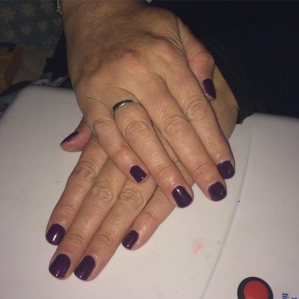 iGlamourr's tweet photo. £10 for 1 person
£18 for 2 people 
- tomorrow only, 2pm left 💅🏼 http://t.co/mbnWPe60nM
