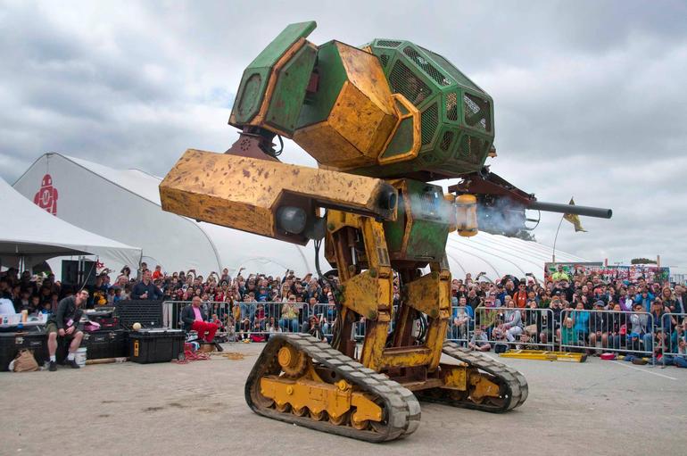 Souvenir Har råd til Kommunist Loot Crate on Twitter: "RT @CNET: Giant robot, attack! America challenges  Japan to a real-life battle of giant robots http://t.co/cEqTYDP41S  http://t.co/kbySOdbKDi" / Twitter