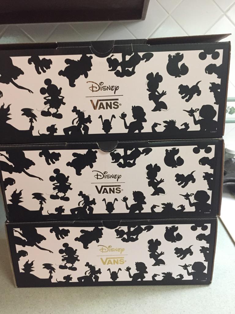 UnleashedDisney's tweet image. #disney #DisneySide #disneygram @VANS_66