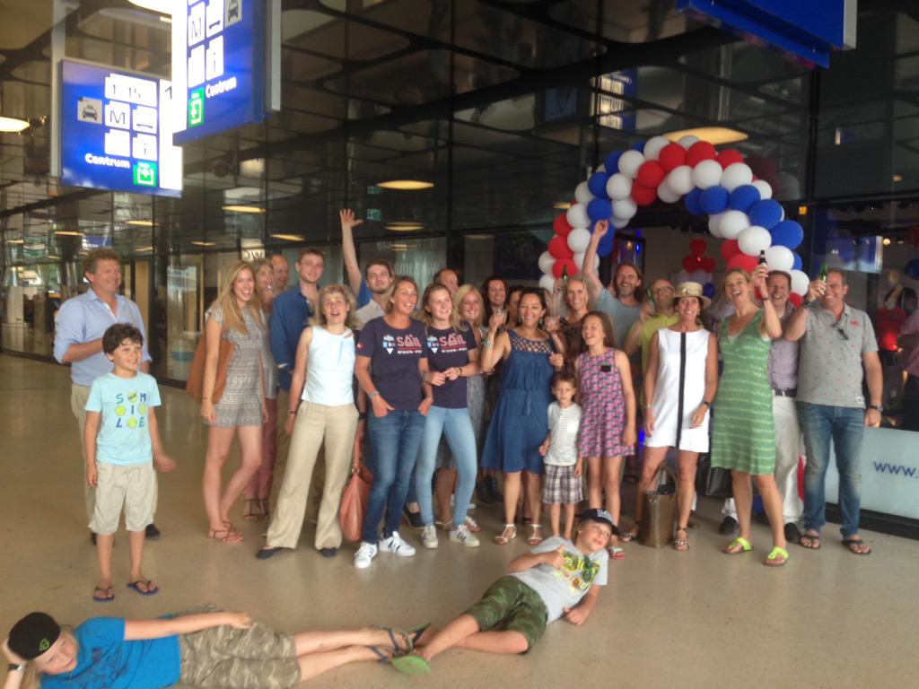 sailamsterdam's tweet photo. Trots! Officiële #SAIL2015 kledinglijn vandaag gelanceerd in @city_of_sails #popupstore #AmsterdamCS @020Centraal http://t.co/Nw1ucs0oAg