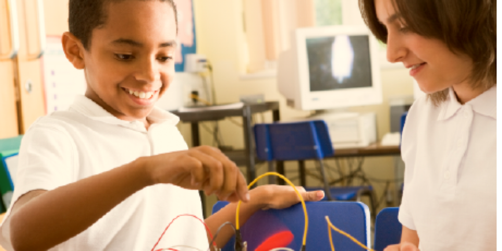 edutopia's tweet photo. Observing the Project-Based-Learning Classroom: http://t.co/7MTsN5t2v9. http://t.co/YujiQm0N1X