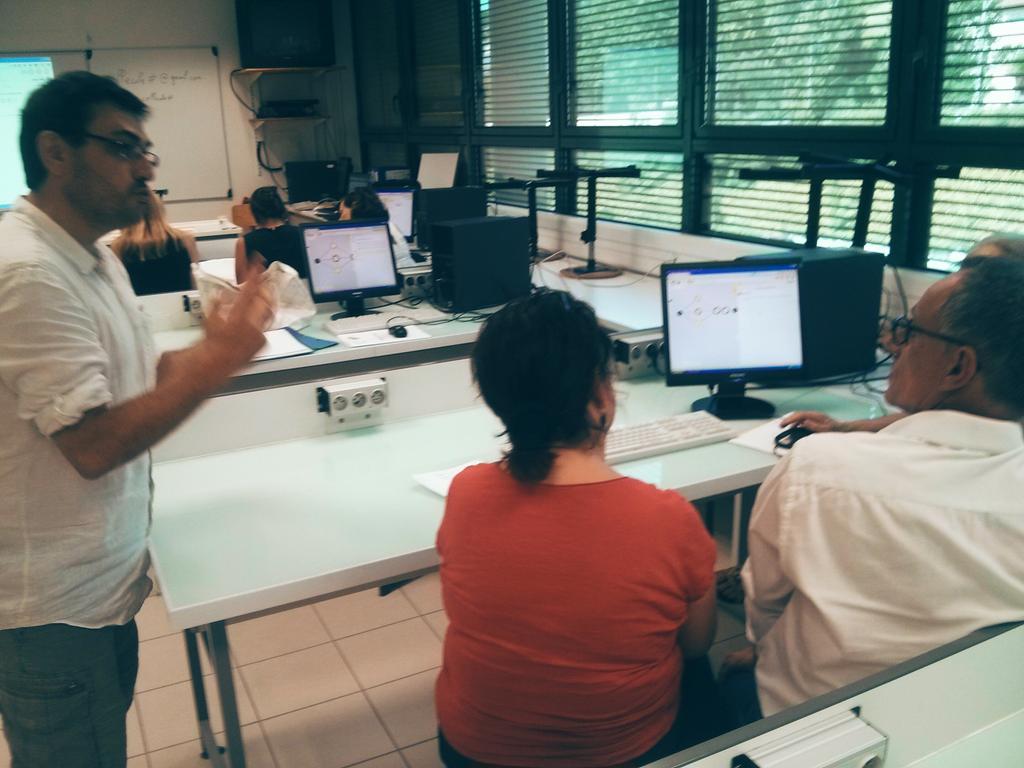 Colecule's tweet image. Atelier découverte et prise en main de colecule aujourd'hui avec le rectorat de Lyon #managementDeProjet #management