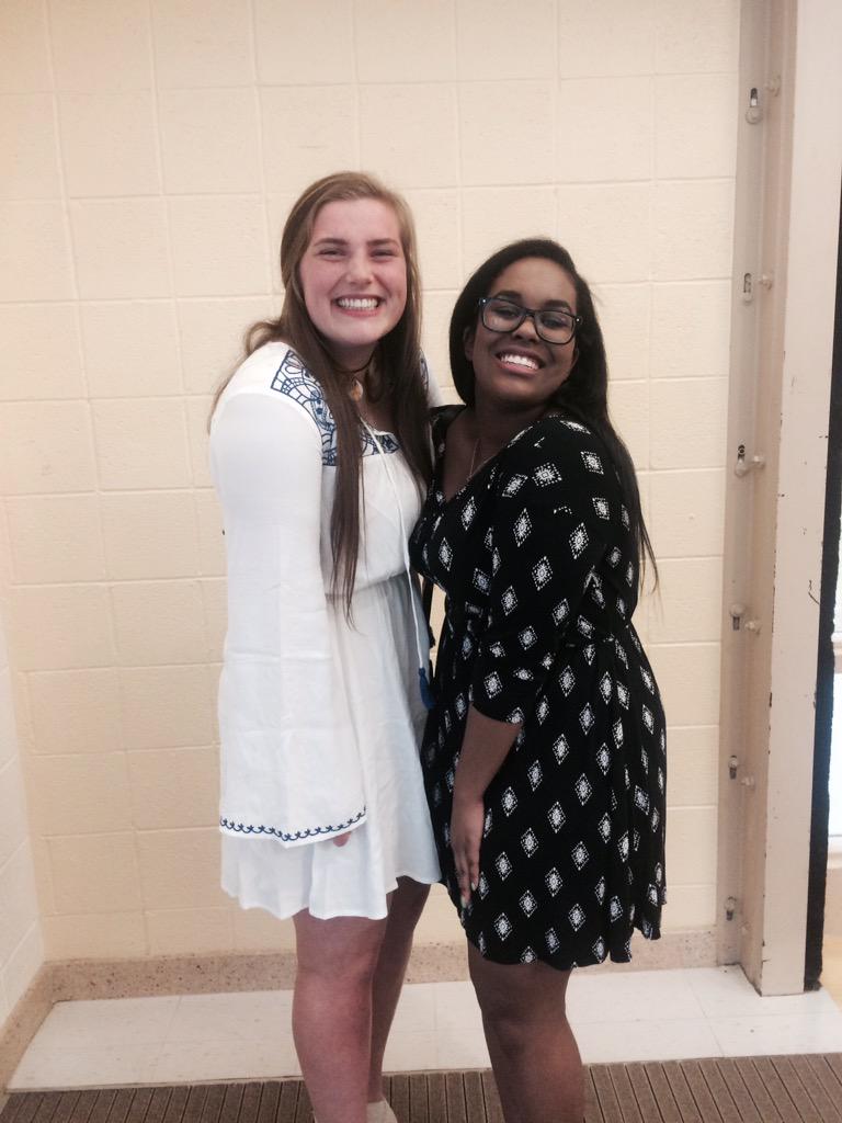 HAPPY BIRTHDAY TO THIS SWEET LITTLE PUG! I love *soulja boy voice* yoUUUUUUUU 
