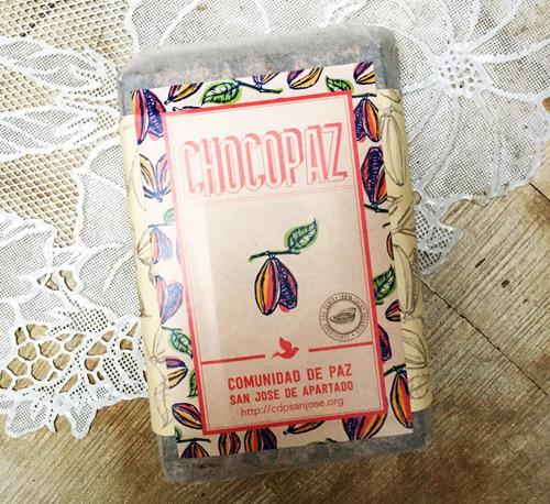 dinersrevista's tweet photo. Para rescatar el legado cultural, @Gloriasald nos muestra 5 accesorios tradicionales. http://t.co/stHbvNwNEY http://t.co/5Ufk4TK58D