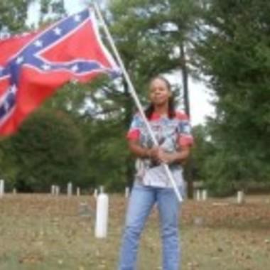 ynnmedianetwork's tweet photo. Black Woman Defending Confederate Flag Says Slavery Was A Choice Because Slaves Could Have… http://t.co/vl0u217BM7 http://t.co/6cPMOoRsg5