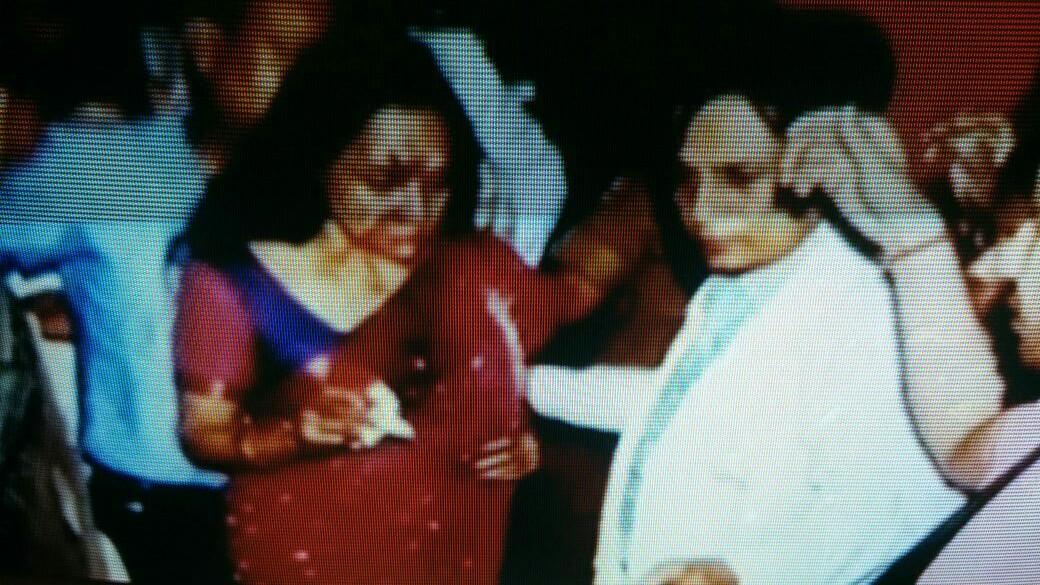 iFaridoon's tweet photo. More pics of an injured Ms Hema Malini in the car accident in #Dausa today http://t.co/3AZgXtQGqz