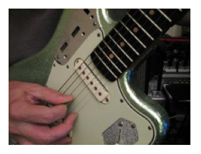GuitarWorld's tweet photo. Add Some Color to Your Sound with This Fake 12-String Technique - http://t.co/VGIAgsExnC #GWLesson http://t.co/9mtJfJT9nw