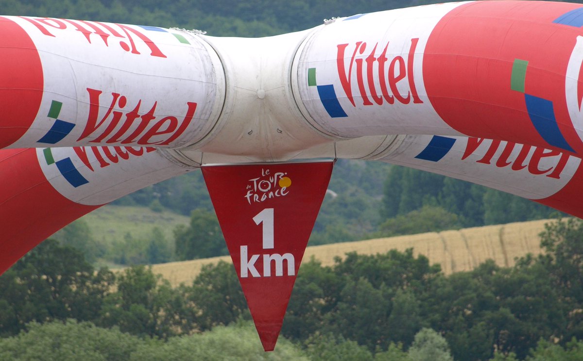 41Tourstages's tweet photo. Just 1 whole day until #TDF #TDF2015 #TourdeFrance #cyclingrt #Flammerouge http://t.co/rr7PpimFWo
