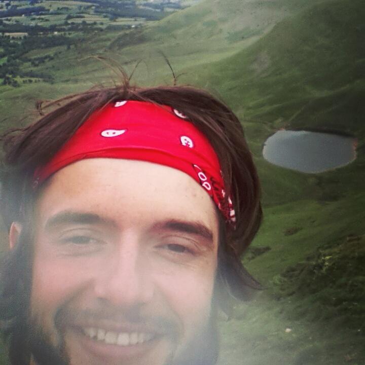 stevocolarusso's tweet photo. Walking up Pen-Y-Fan #welsh #valleys #sse #bandana http://t.co/LqVeUHbTTp