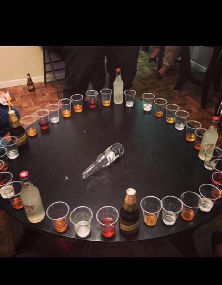 OnlyMecia's tweet photo. Who Gone Play ? http://t.co/5We7P8yeqN