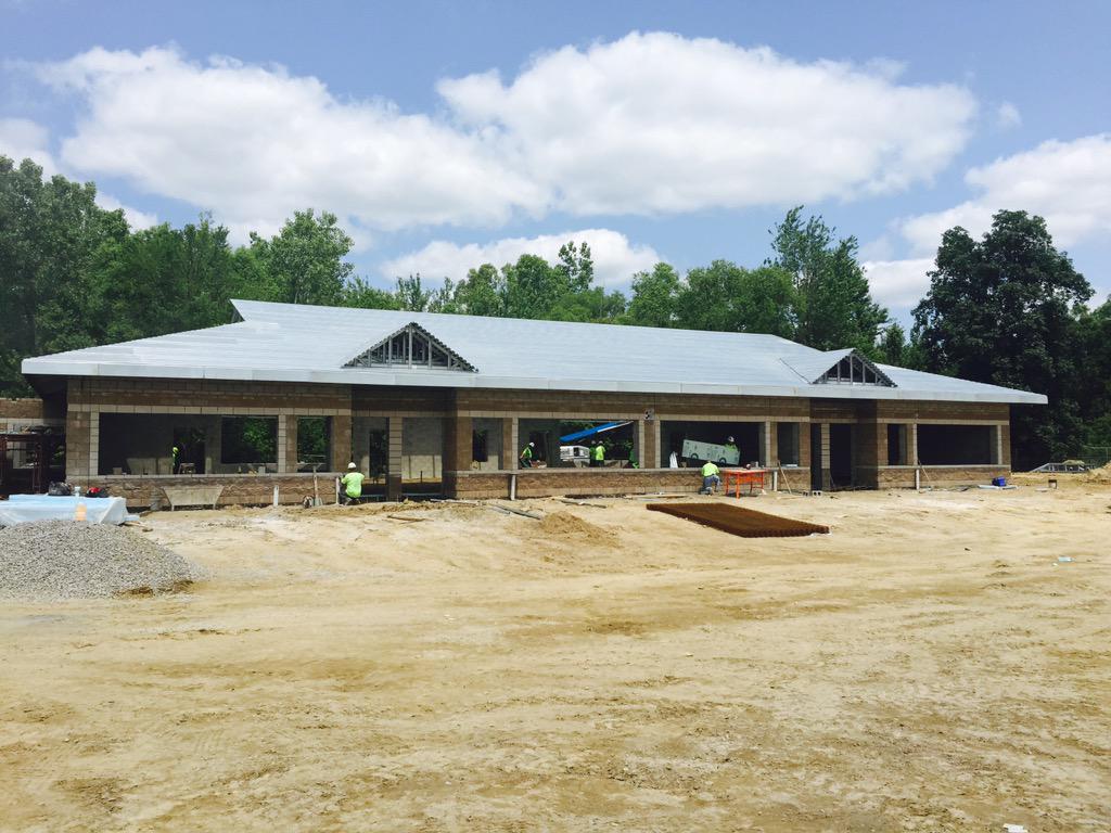 BusinessBarr's tweet image. Significant progress at Deerfield's classroom additions. @DeerfieldNovi @NoviAcademics