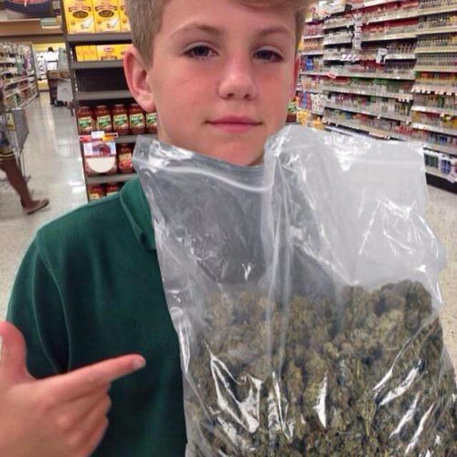 MattyBSmokes's tweet photo. #mattyb #laum #loud #weed #lol #appraiser #gotem #VampUp #gingerpride #TheStrugglesofaHighNigga http://t.co/VGrmhsAKXK