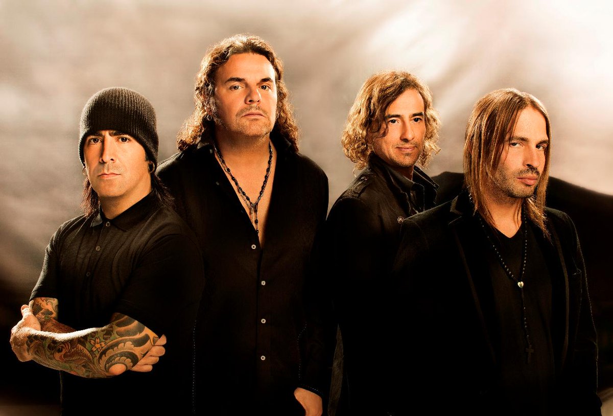 OlebuMexico's tweet photo. Este era el concierto que esperabas: @manaoficial en las instalaciones del @ArenaMonterrey_ -> http://t.co/MecD3yniRH http://t.co/Pgqo3DCyWK