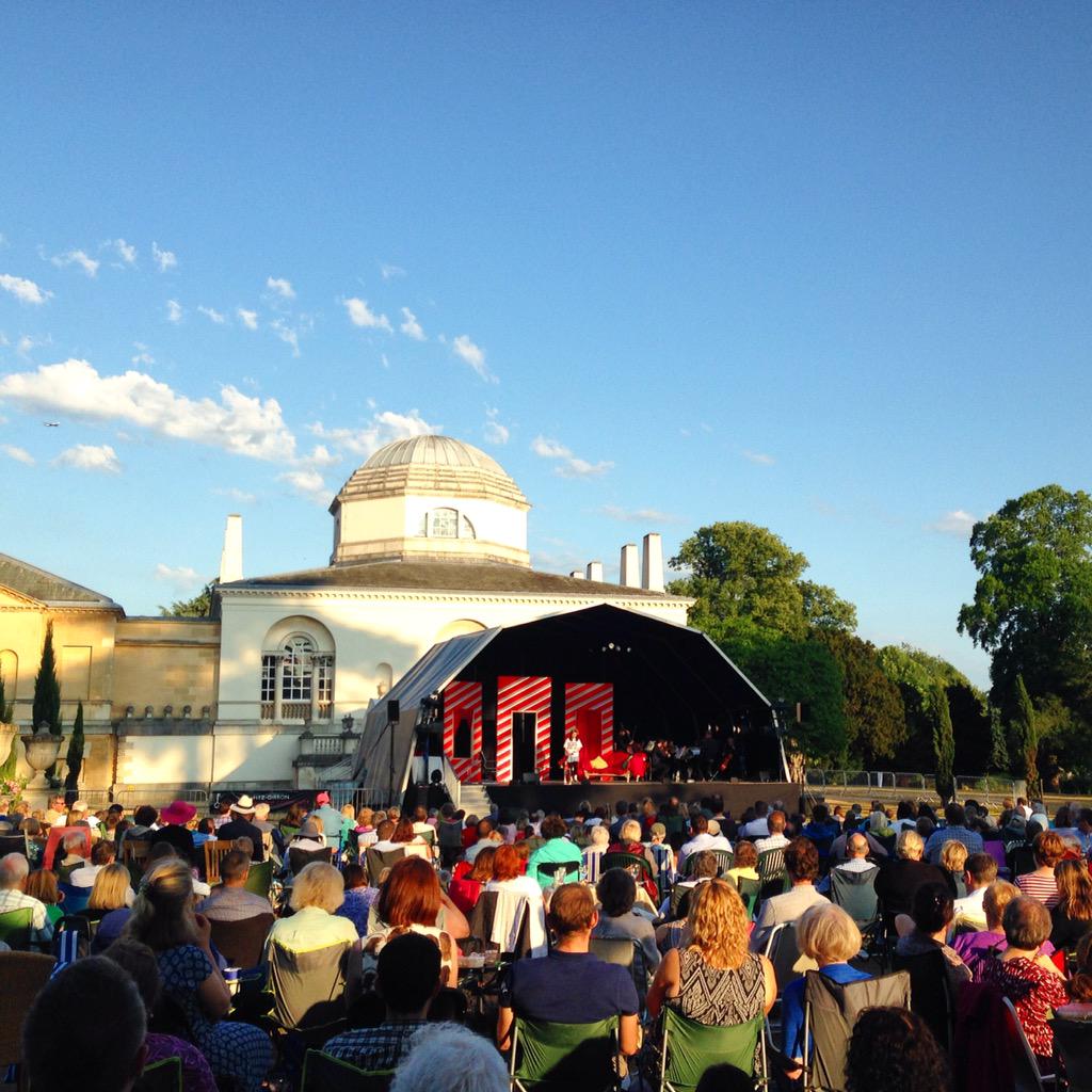 FocusOpera's tweet image. Curtains up for our second sold out show! @ChiswickOpera #OperaInTheGardens #opera #excited