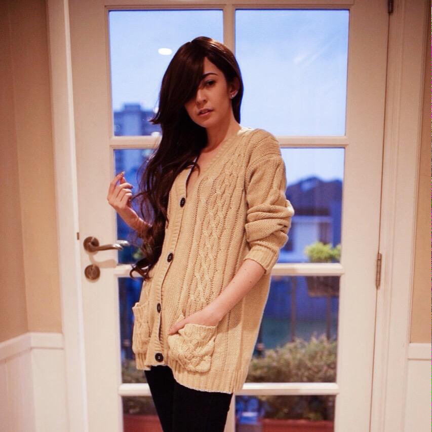 SteddyStore's tweet image. Oversized Tumblr Cardi
- White
- Grey
- Dark Misty
- Creme
IDR 165,000