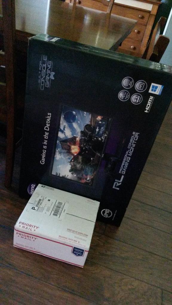 nanonthego's tweet photo. @apbattman  It's here...I will be sure to hide it before you get home. http://t.co/5AUdFE0WWB