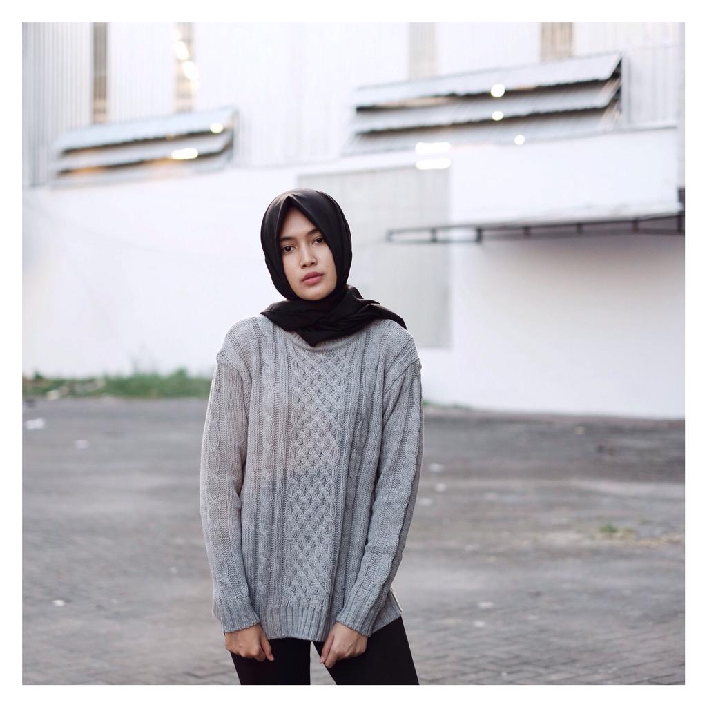 SteddyStore's tweet image. Cable Sweater
- Prusia
- Lime
- Grey
- White 
- Caramel 
- Tosca
IDR 140,000