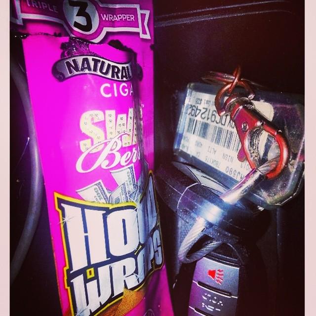 HoodWrapsUSA's tweet photo. Get your smoke game swagged up with the Hood Wraps Swag Berry! #SwagBerry #HoodWraps #Swag #NaturalLeaf #Trendsettah http://t.co/HSiZKUTGxo