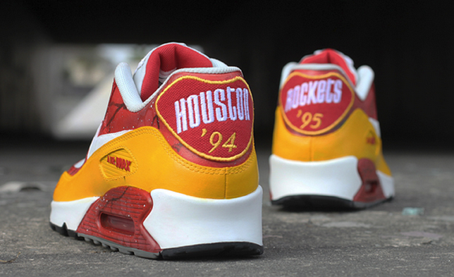 CLUTCHClTY's tweet photo. RT if you would ROCK these ROCKETS KICKS. http://t.co/Tx1VuQQmzT