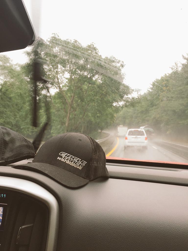 SpencerDavis_29's tweet photo. North Bound to the #MagicMile with the #SDM129 http://t.co/puW6THsze5 @PASSSLM14!  12 hours to go! #YayFenderRacing! http://t.co/jdOsUGLuqx