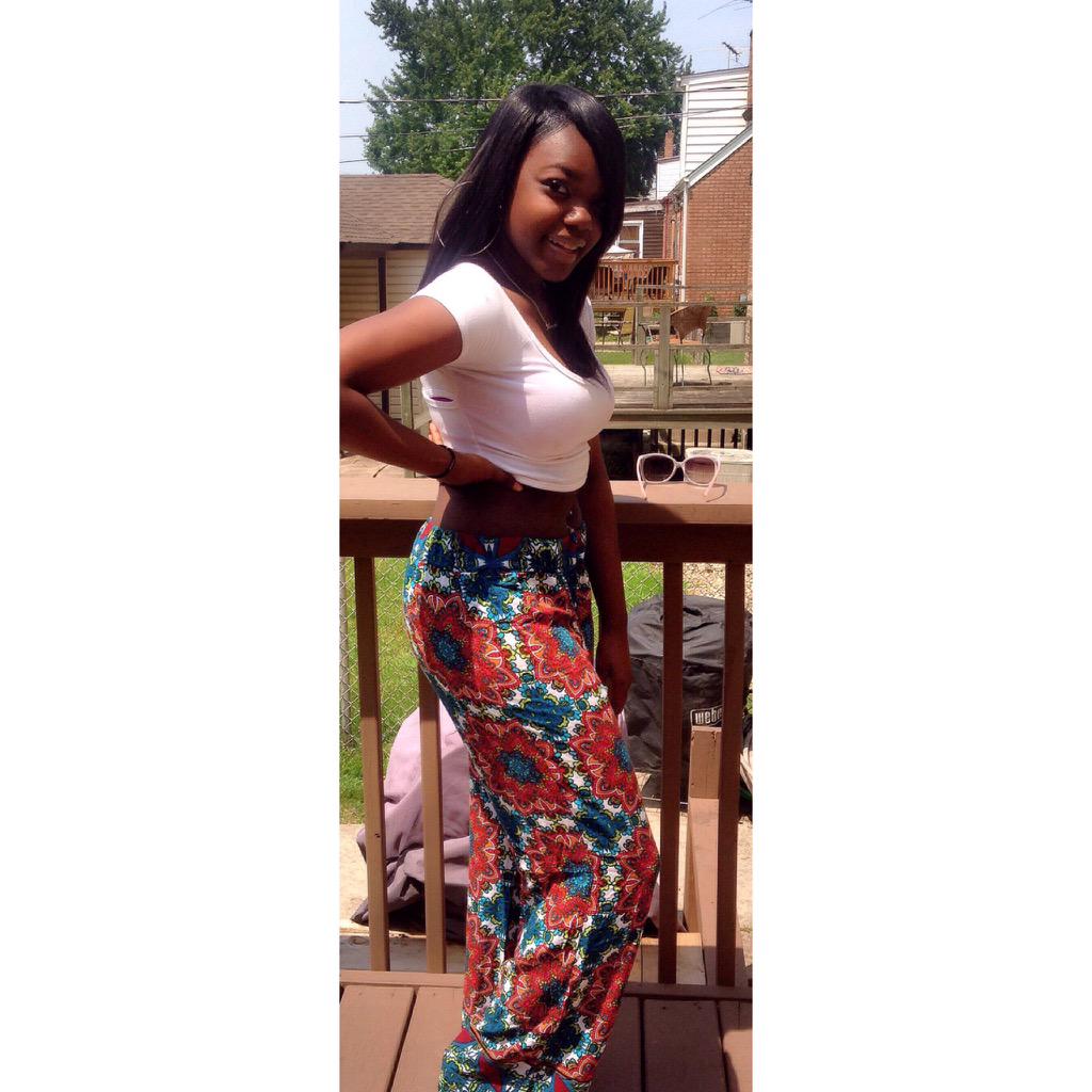 Xoxotarra's tweet image. Enjoying the weather😍