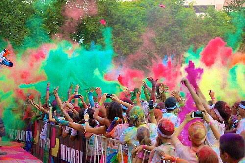 iadorewomen_'s tweet photo. Bucket list:

Take part in a color run! 🌀🏃🏾🌈 http://t.co/Z9J4Ghlkhb