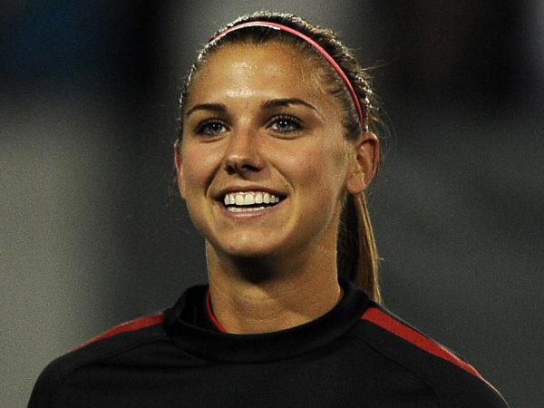 TheChips_Futbol's tweet photo. Hoy cumple años el amor platónico de todo amante del fútbol, la hermosa Alex Morgan (26) ¡Felicidades @alexmorgan13! http://t.co/NVWjAmvc7h