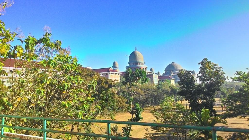giroyaluckyday's tweet photo. @persadazaytun nih apdet penampakan balkon gedung tercinta anak PERSADA,,siapa yg kangen? Cung!! #persada1dekade http://t.co/IjCScef261