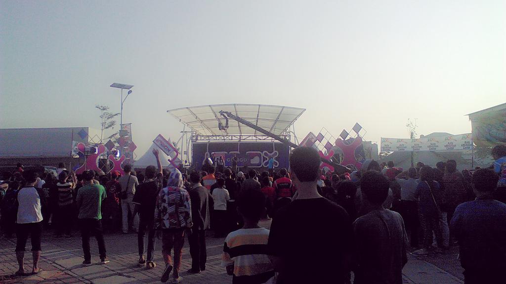 Tuh kan rame beud, sihiy,.. #PrillyandPrillversGojigoAtInbox @sitty_mallasari