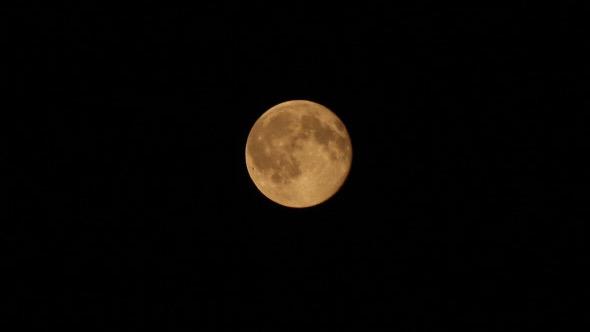 #Fullmoon meets Dresden #GER  via <a href="/MSN_Dresden/">MSN Dresden</a>