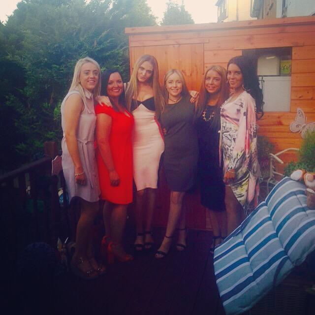 kerry124's tweet photo. Birthday xxx http://t.co/8fuL4zS9nv