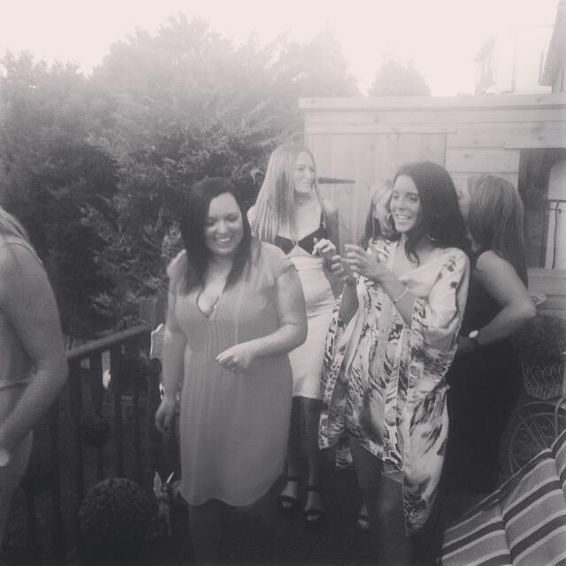 kerry124's tweet photo. Girls cxx http://t.co/WoUswLssXH