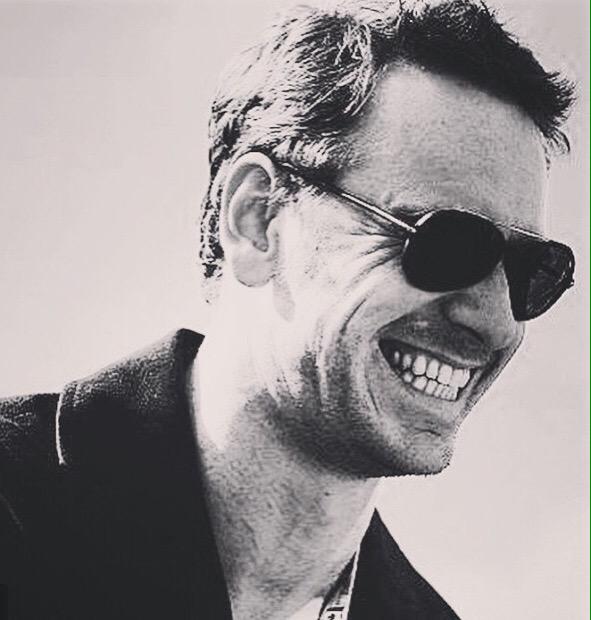 PsionicLady's tweet image. “My hobby is taking pictures (of you) ever since I met you.”