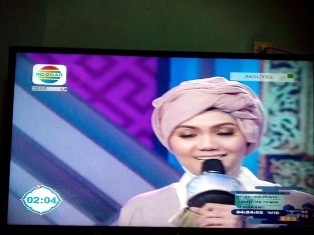Tehhh kalemm &amp; cantik <a href="/Rina_Nose/">Rina Nose</a> <a href="/RinaNoseFans/">Fans of @Rina_Nose</a>