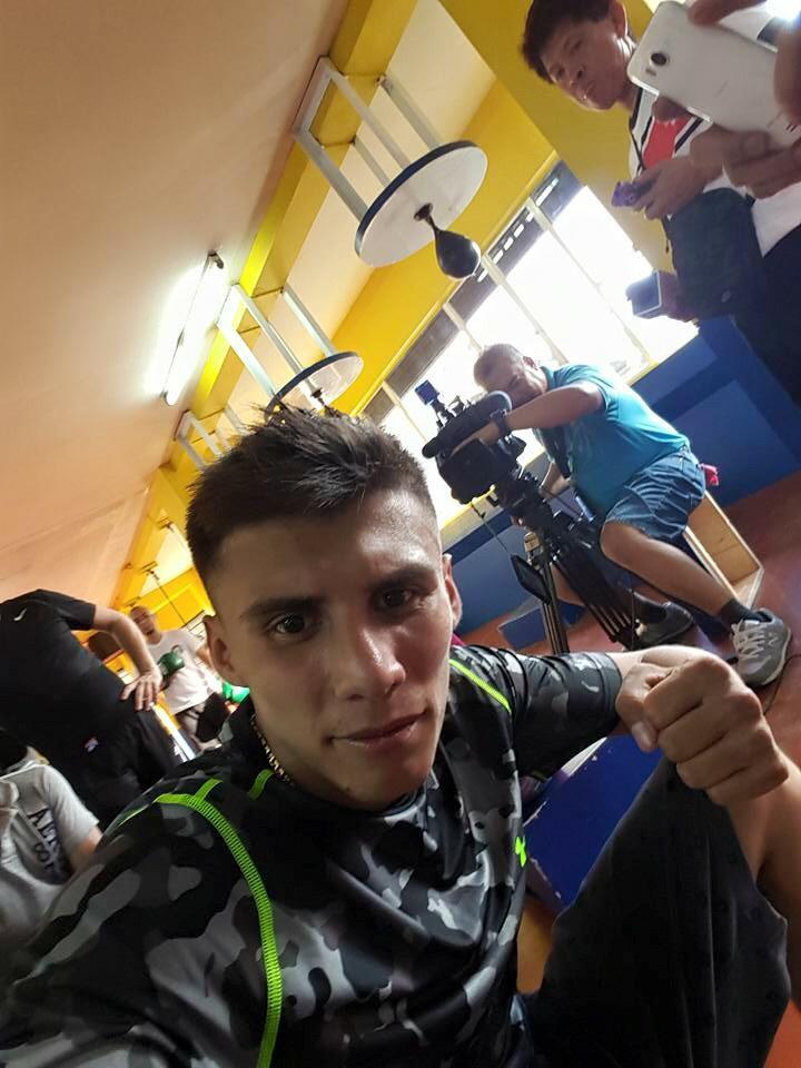 Ayer nos visitaron medios de comunicación y se sorprendieron con mi entrenamiento, vamos por Donnie Nietes #CHR