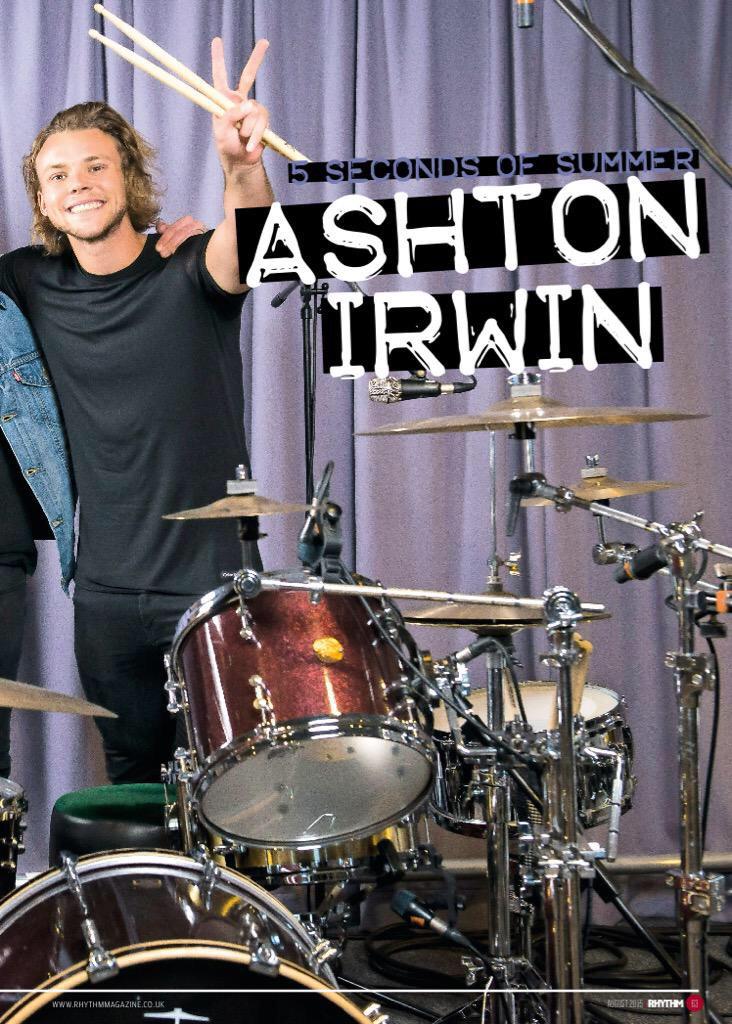 _5SOSFAMUPDATES's tweet photo. Interview Ashton &amp; Karl Brazil done for the August edition of Rhythm Magazine || @Tha5SOSFamily #1-4 http://t.co/0uRpkTpodw