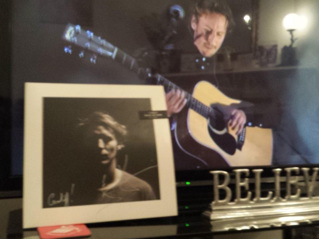 danielandhannah's tweet image. @BenCommunity we got ours and signed. Massive Fans.