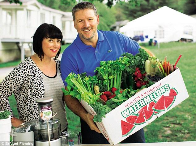 RebootWithJoe's tweet photo. #TBT to the #juicy week that @MailOnline spent with @joethejuicer at last year's #CampReboot! http://t.co/GyWX5PrbDI http://t.co/3P9UDAqmUw