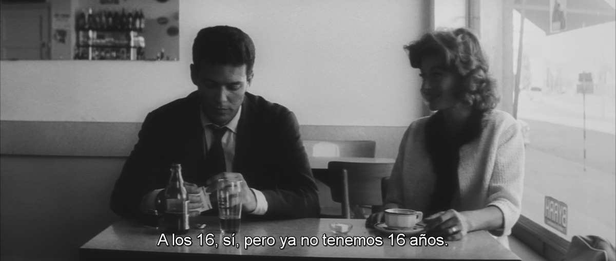 DoveFitch's tweet photo. 'Confiésalo. Sólo quieres acostarte conmigo'.

'Lola' (Dir. Jacques Demy, 1961). http://t.co/e3mSBjdpXW