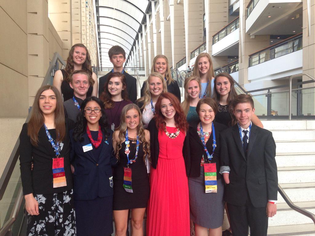 FifeFBLA's tweet photo. Getting ready for the Awards Ceremony! #fifefblarocks #WAFBLA #NLC2015 http://t.co/pL00ep7Axf