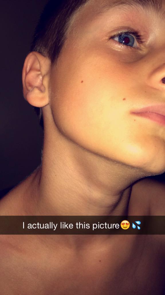 duhitzmark's tweet photo. Retweet this if my notifications are on, so I can DM you🙈😍 http://t.co/3eYM1dhCTn