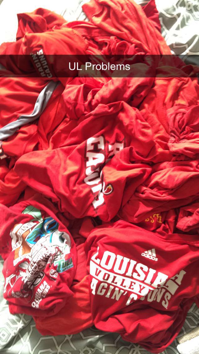 Kaesimone's tweet photo. So many red shirts 😳 #ULproblems http://t.co/41XWEkovhp