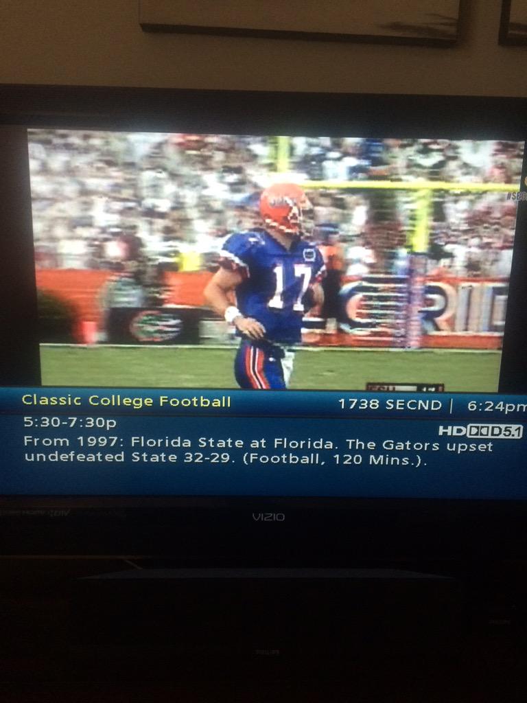 BACianfrone's tweet image. this is the best #gators fb game I've ever been to-$7 student tix #sectakeover