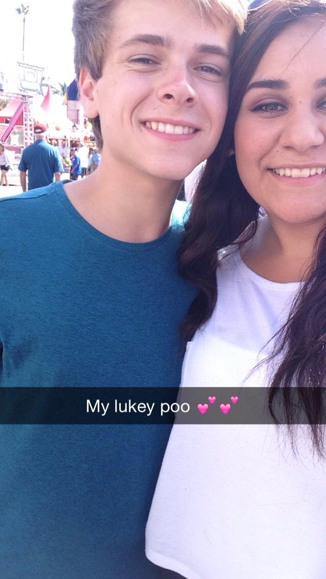 myreyo's tweet photo. Met my @LukeKorns today 💕💕
#digitoursd #sdfair http://t.co/SzwQzV5c1T