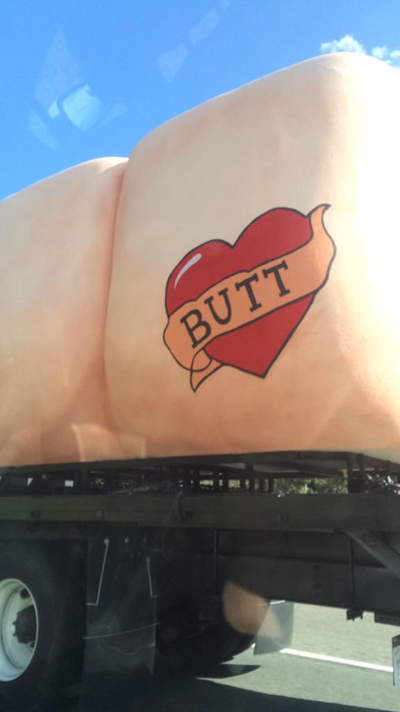 cath_madden's tweet photo. @kurtbraunohler here's #TheLoveButt on the way to Denver! #nicebutt http://t.co/cdfQg670MK