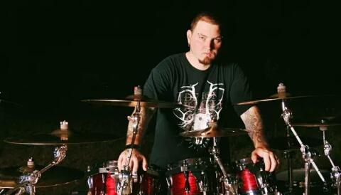 Today is the birthday of Rocky Gray, former drummer of Evanescence! Happy Birthday 