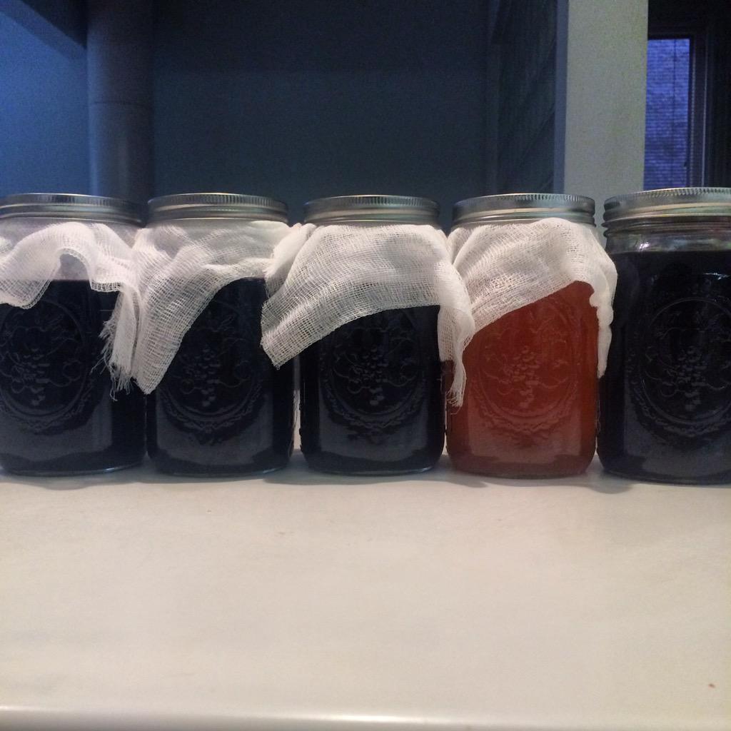 freetimeferment's tweet photo. Red Wine Vinegar, @HalfAcreBeer daisy cutter vinegar, &amp; @HalfAcreBeer lead feather black ale vinegar http://t.co/TNMRNLCDcT